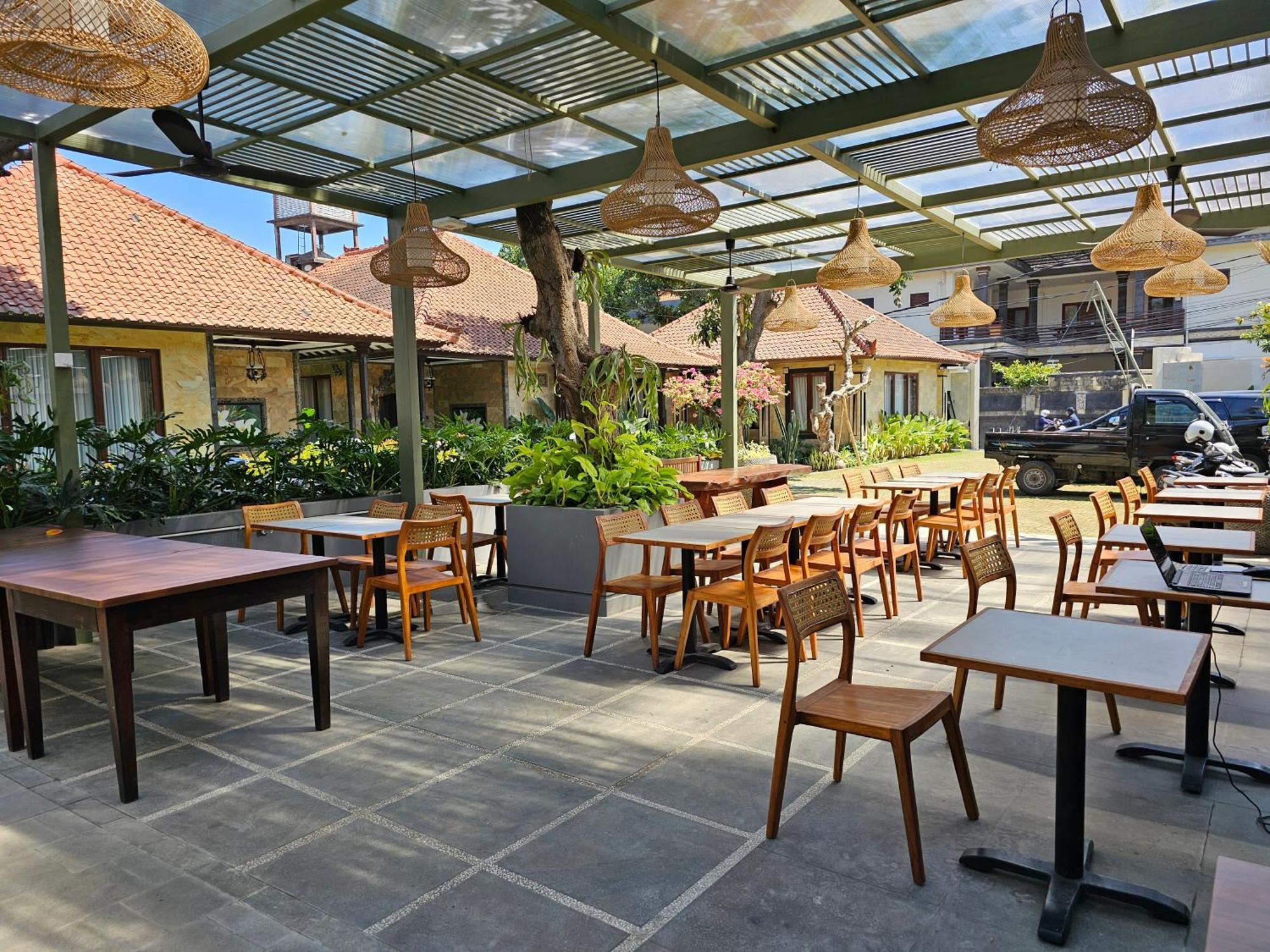 Hotel Rabasta Enjoy Kuta Kuta Lombok Exterior foto