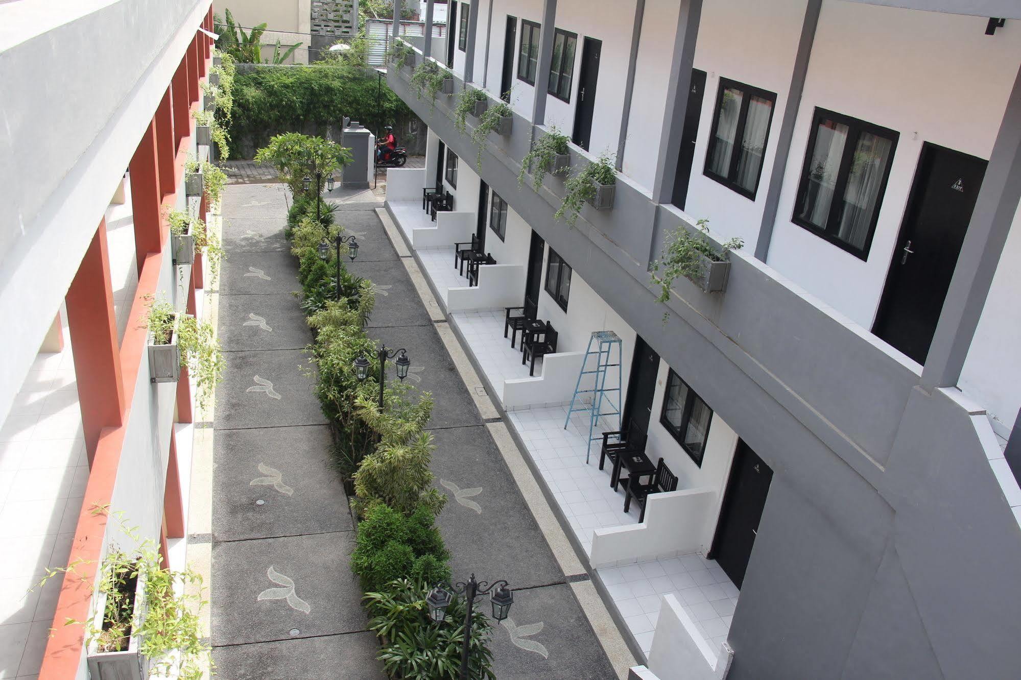 Hotel Rabasta Enjoy Kuta Kuta Lombok Exterior foto